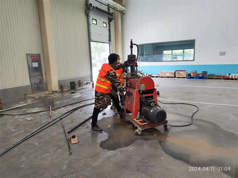 贵港厂房地面下沉塌陷注浆加固施工